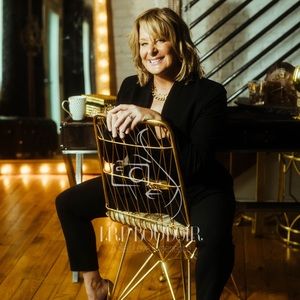 Meet your Posher, Shari